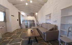 Richie'S Sea View Romantic Residences
